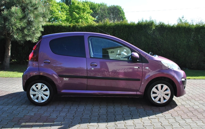 Peugeot 107 cena 19999 przebieg: 125000, rok produkcji 2013 z Szczebrzeszyn małe 667